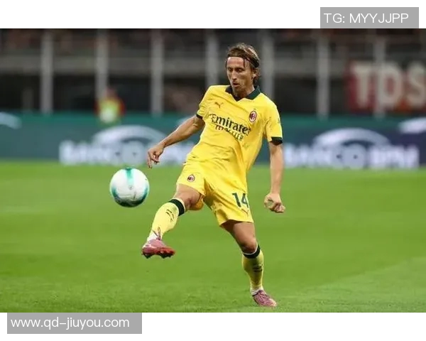 莫德里奇40岁依然闪耀意甲748次触球559次传球创纪录 莫德里奇40岁依然闪耀意甲748次触球559次传球创纪录