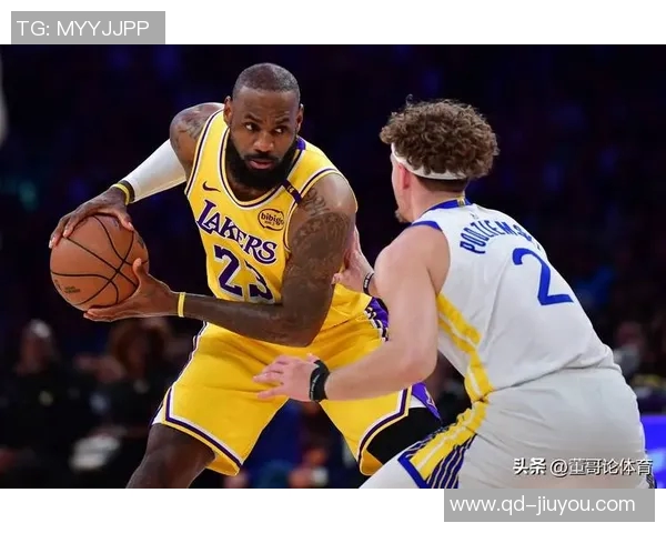 东子与老詹短信互动揭秘里夫斯自嘲投丢14个球太菜了