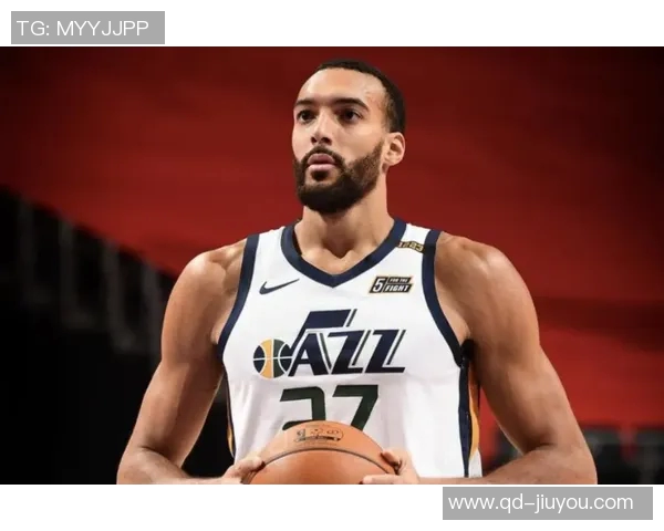 戈贝尔强调球队需保持进攻侵略性与流畅运转的双重目标